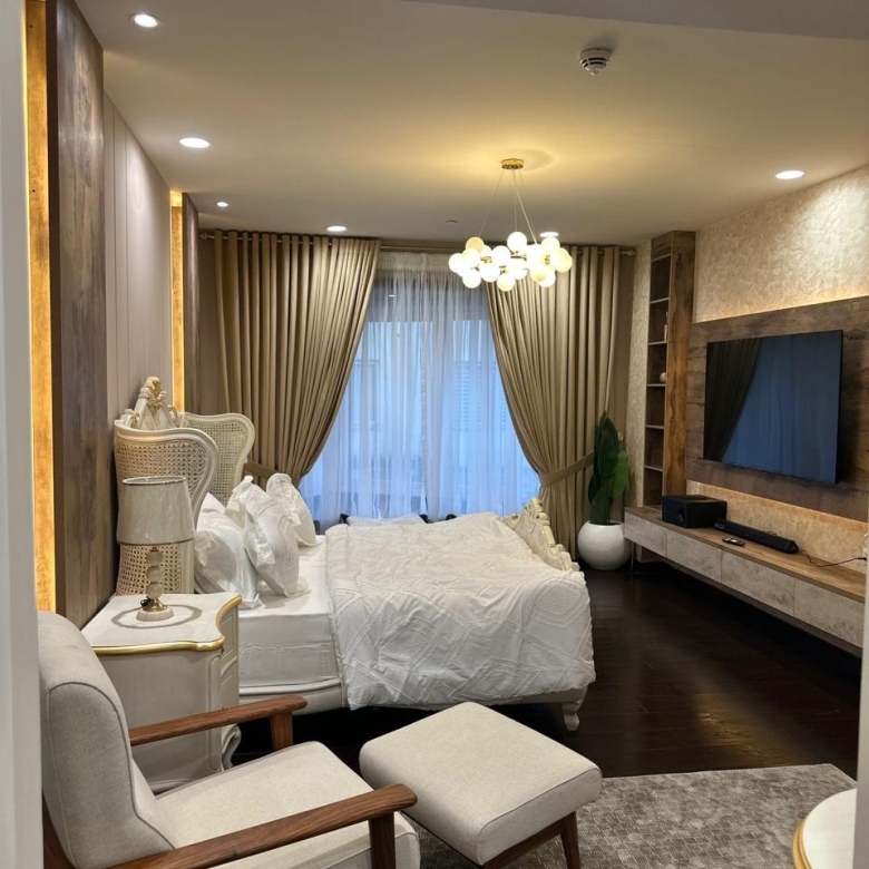 3 bed luxury Furnished apartment For sale in penta square DHA phase 5 lahore
