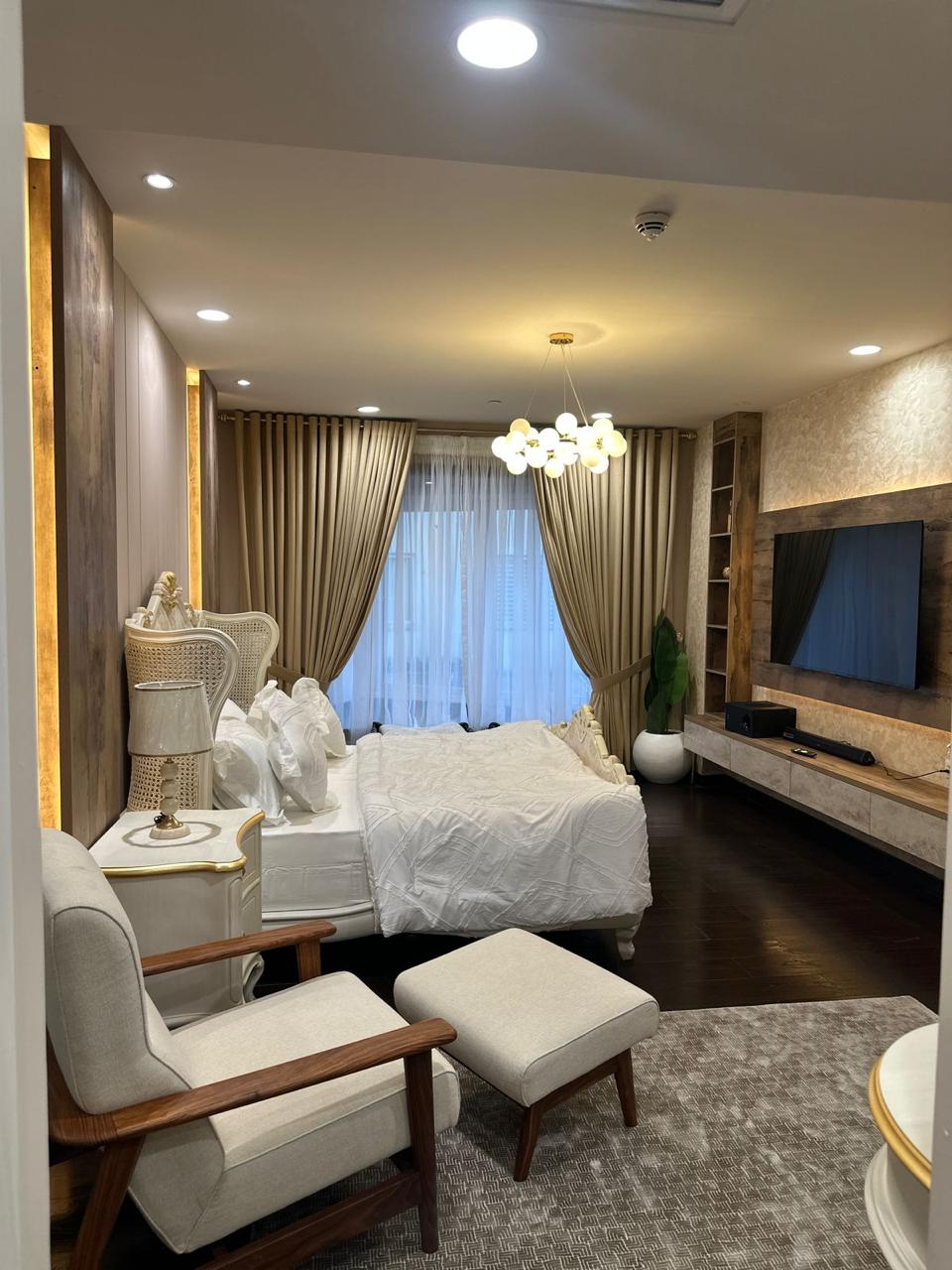 3 bed luxury Furnished apartment For sale in penta square DHA phase 5 lahore